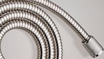 為什么金屬防爆淋浴管會(huì)漏水？