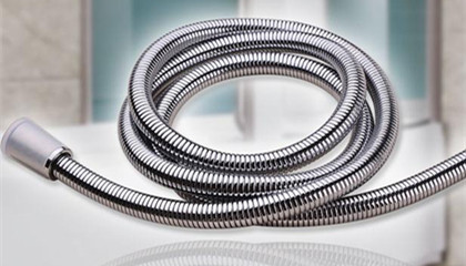 金屬防纏繞淋浴管如何安裝？